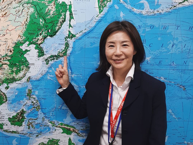 スクールディレクター 谷津　真弓