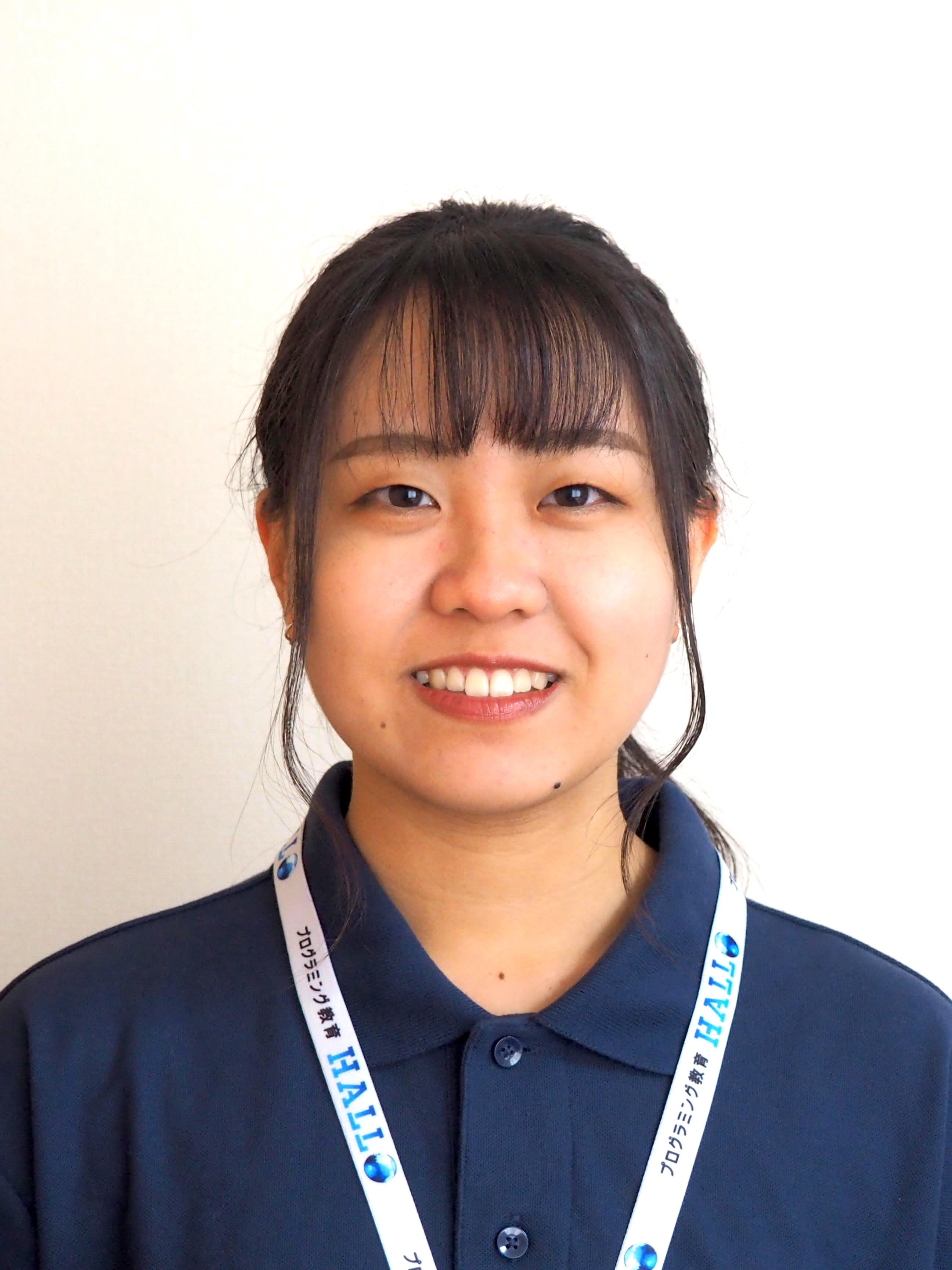 コーチ 吉本真悠