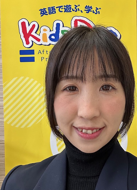 コーチ 浜川麻衣