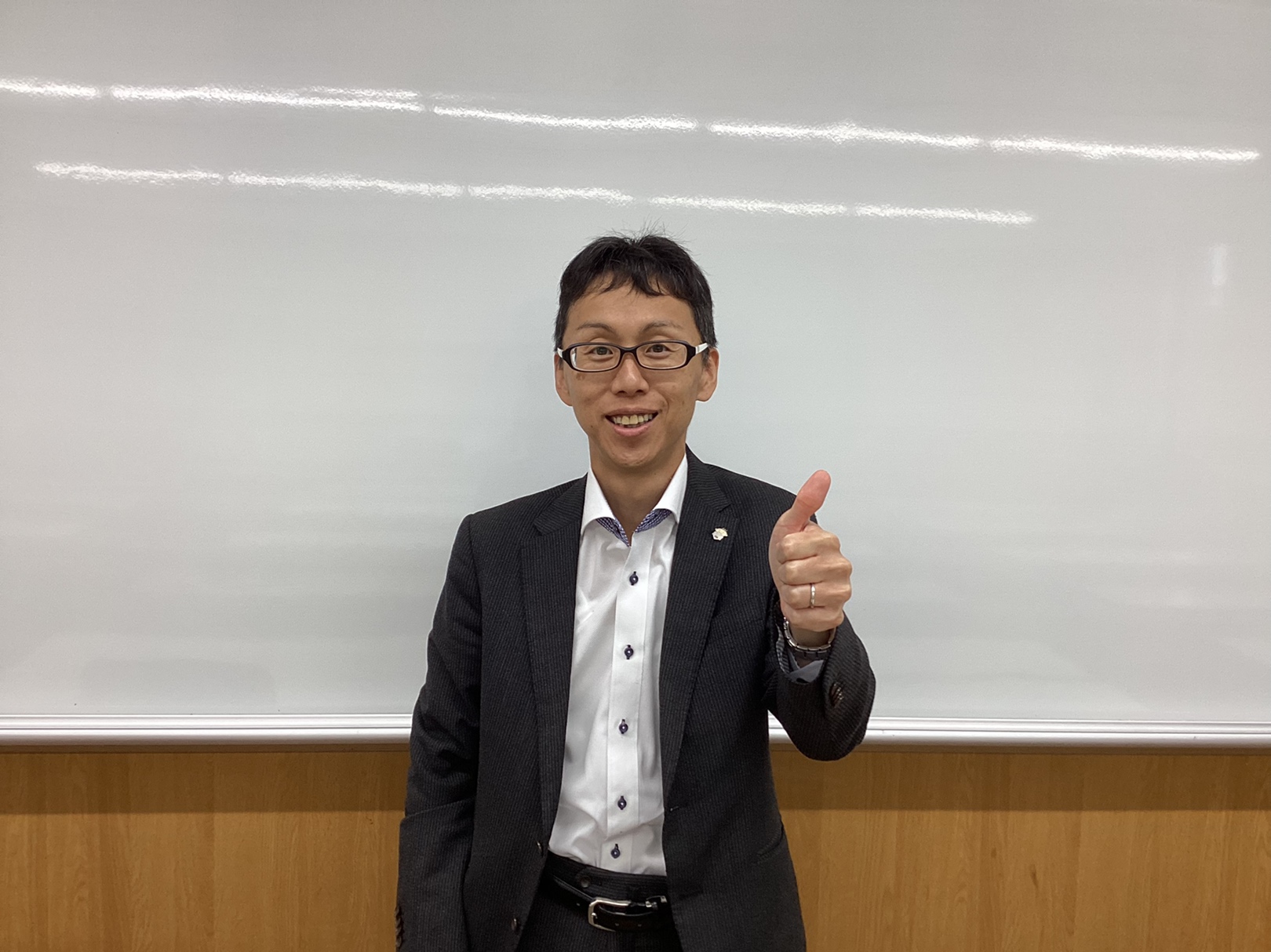 コーチ 岩見英昭