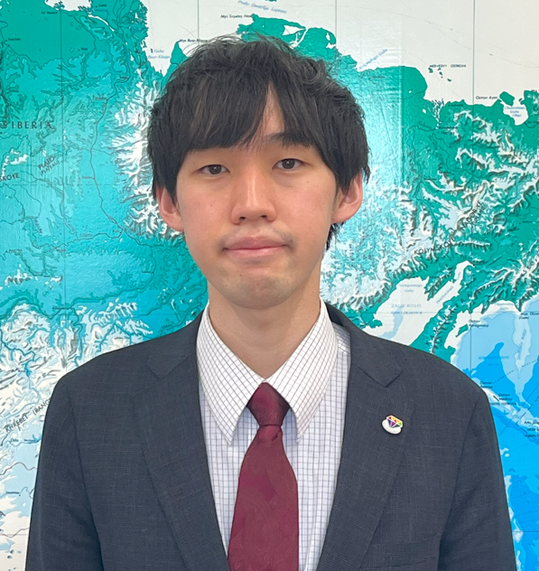 教室長 稀代 悠介