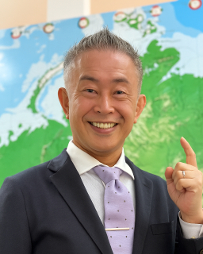 教室長 新 慎一郎