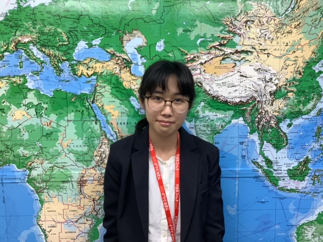 コーチ 岡本　彩希