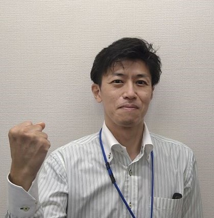 コーチ 近
